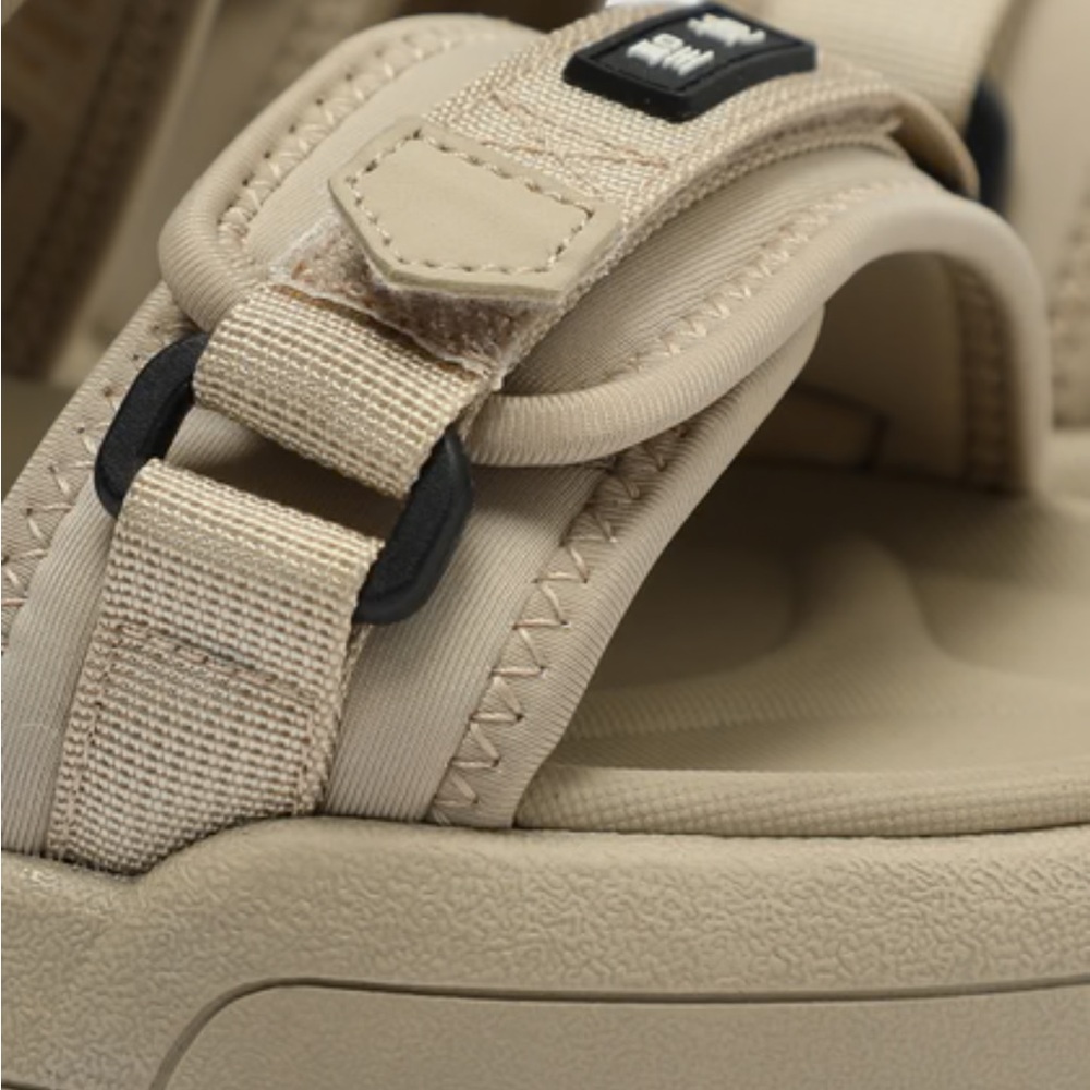 SEICHI Men's Beige Slip-On Sandals - Picture 4 of 8